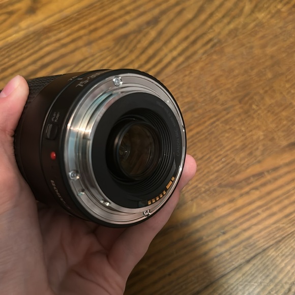 Canon EF 75-300mm lens - Picture 6 of 6